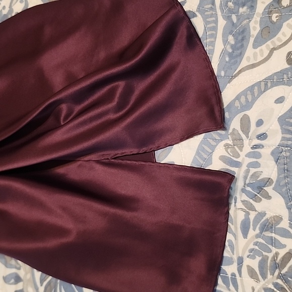 Slinky simple lingerie - Picture 5 of 5